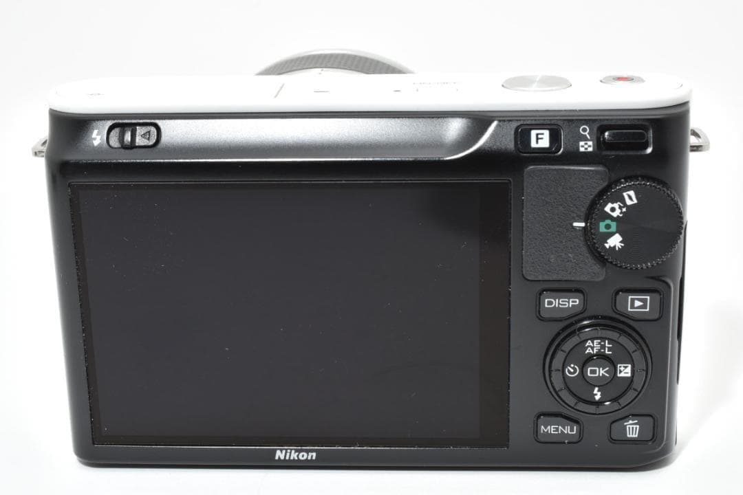 ■ 美品 ■　ニコン Nikon 1 J1 レンズキット 安心の動作確認済品≫