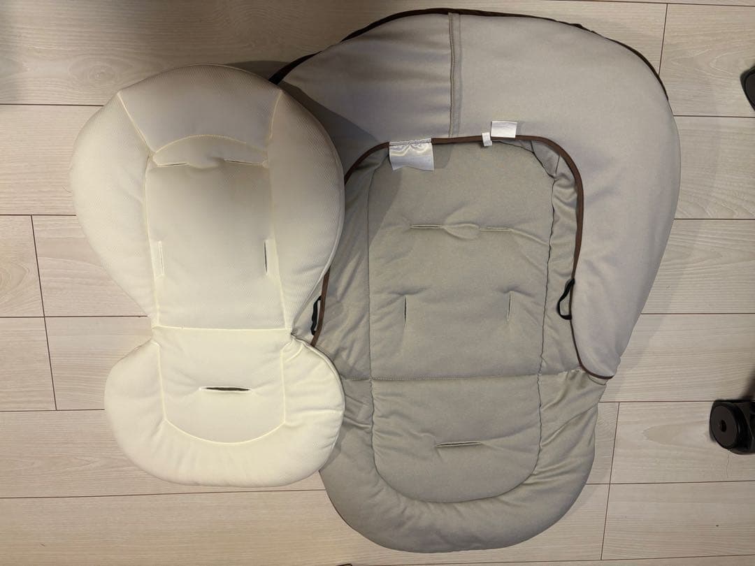 コンビ　ネムリラ　Auto Swing