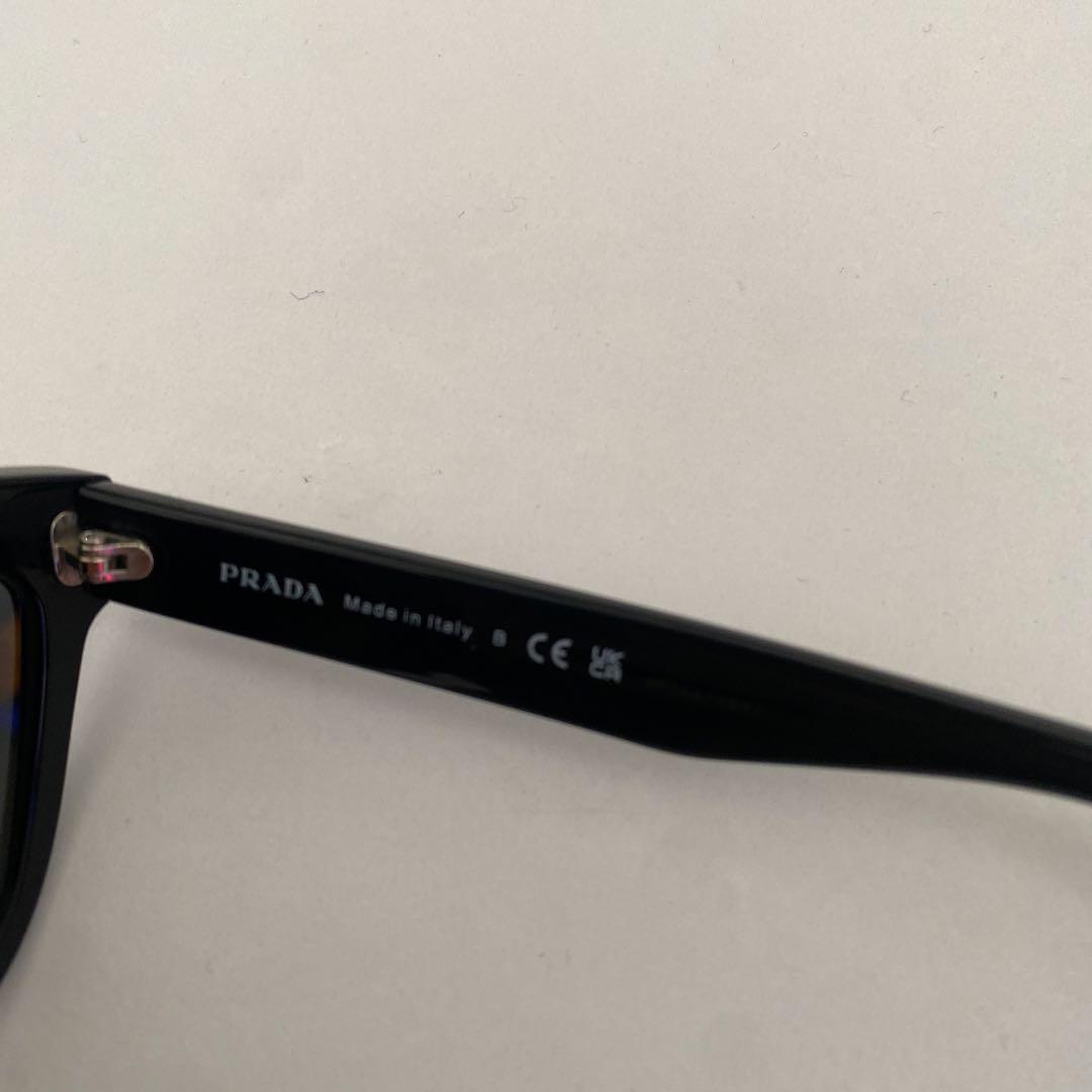 s*h様 PRADA サングラス　ブラック　ロゴ刻印　キャットアイ　シンプル　正