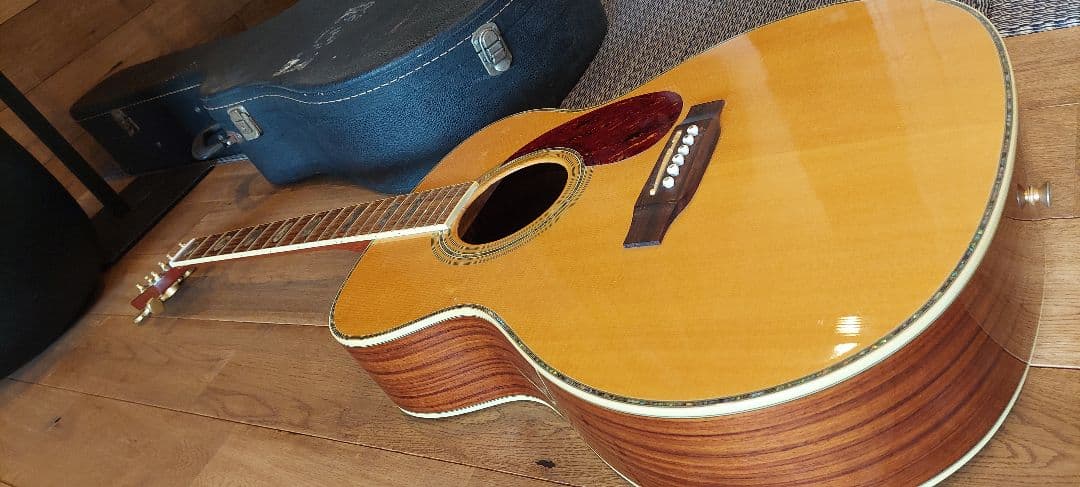 クラフターアコースティックギター 　ケース付き