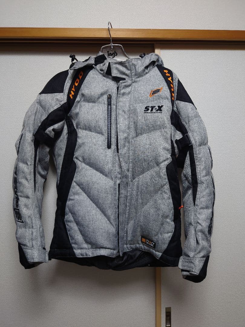 HYOD STXダウンジャケット グレー/ブラック