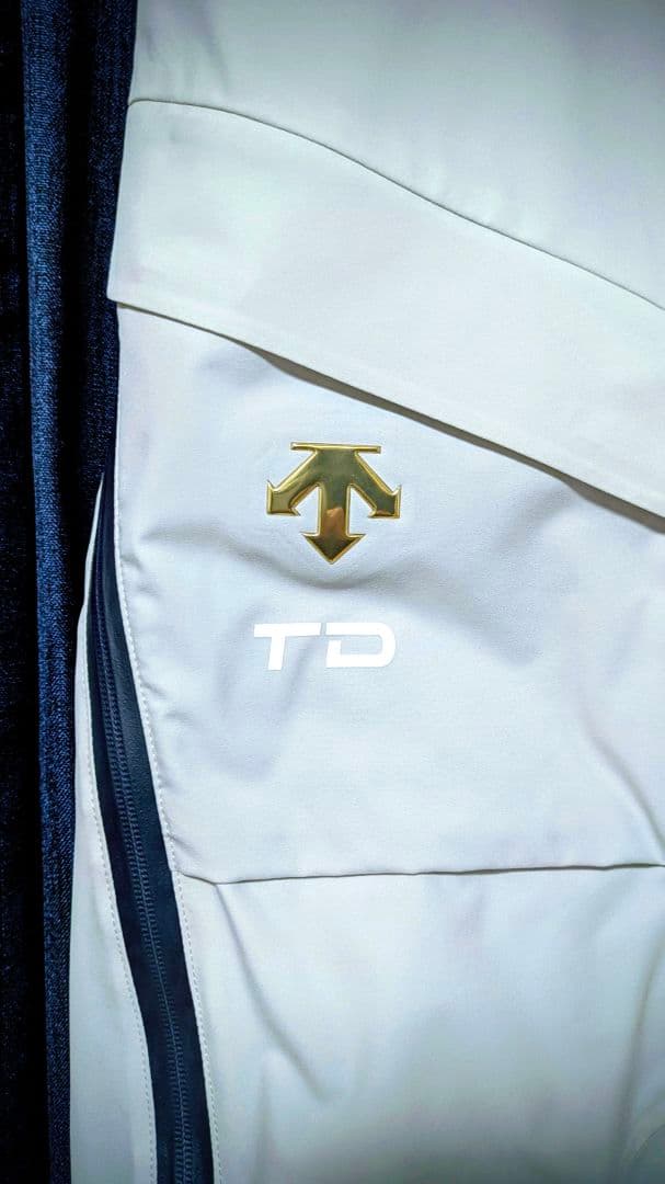 2025年モデル Team DESCENTE　スキーウェア（非売品）