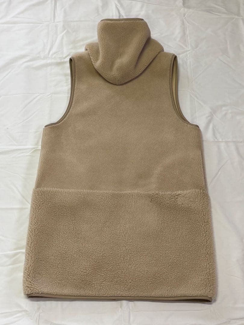 ウィムガゼット 【THE PAUSE】ボアフードロングジレ