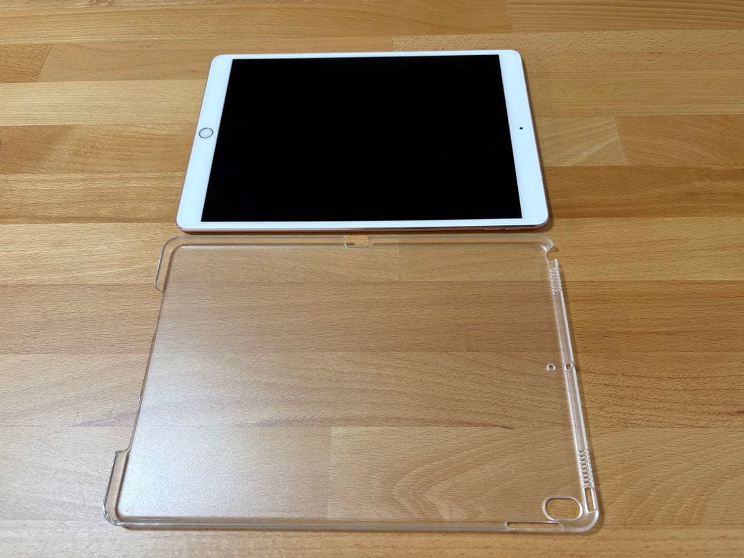 iPad Pro 10.5インチ 64GB 本体、充電器、クリアケース付き