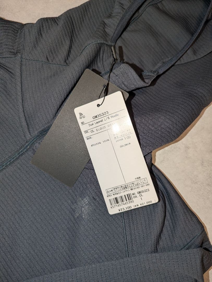 Goldwin デュアルレイヤードロングスリーブフーディー 1