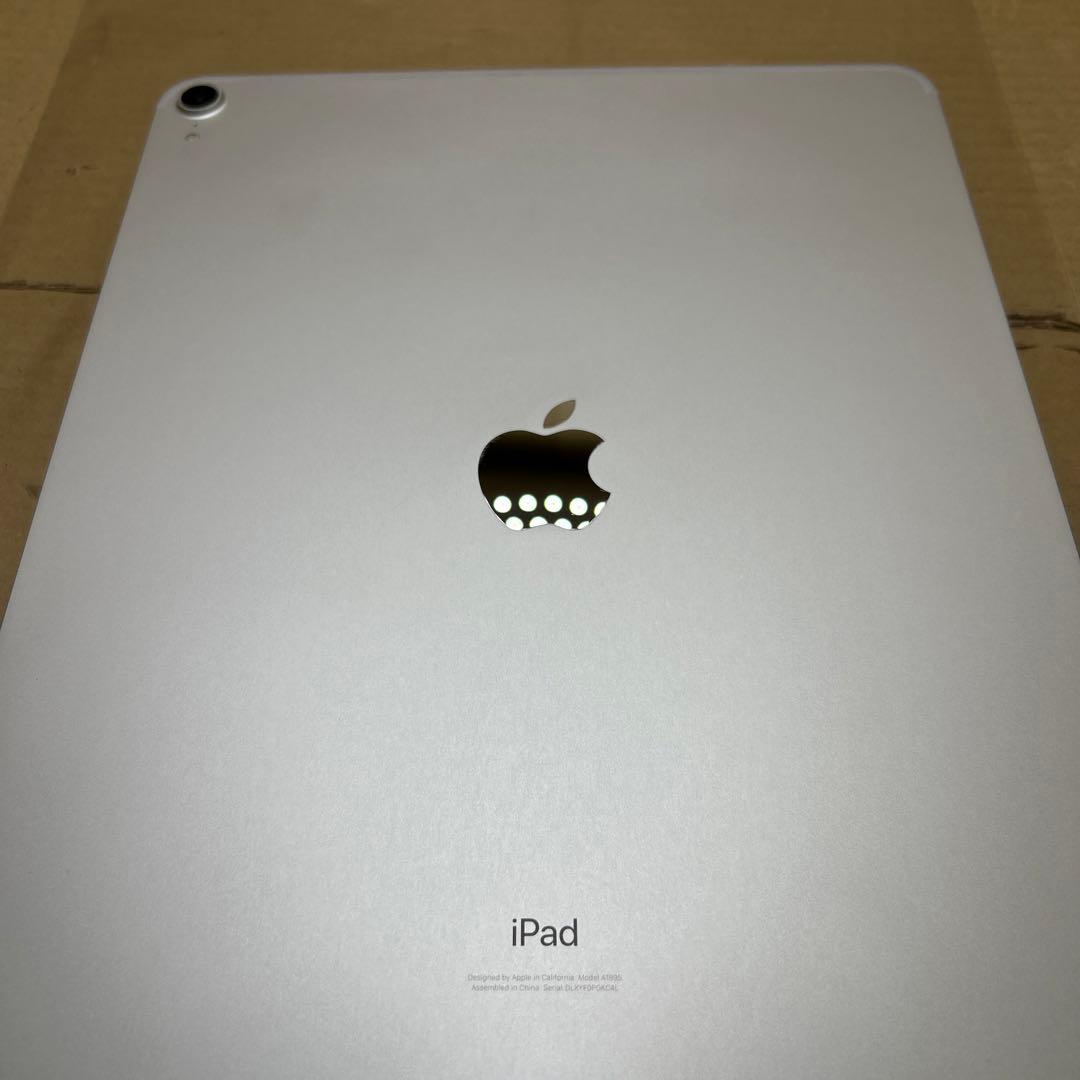iPad Pro 12.9インチ (第３世代) Wi-Fi + Cellular