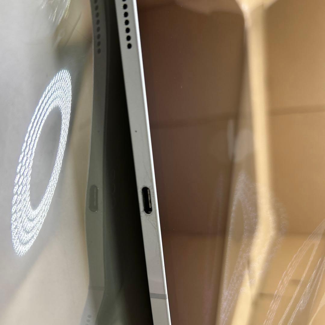 iPad Pro 12.9インチ (第３世代) Wi-Fi + Cellular