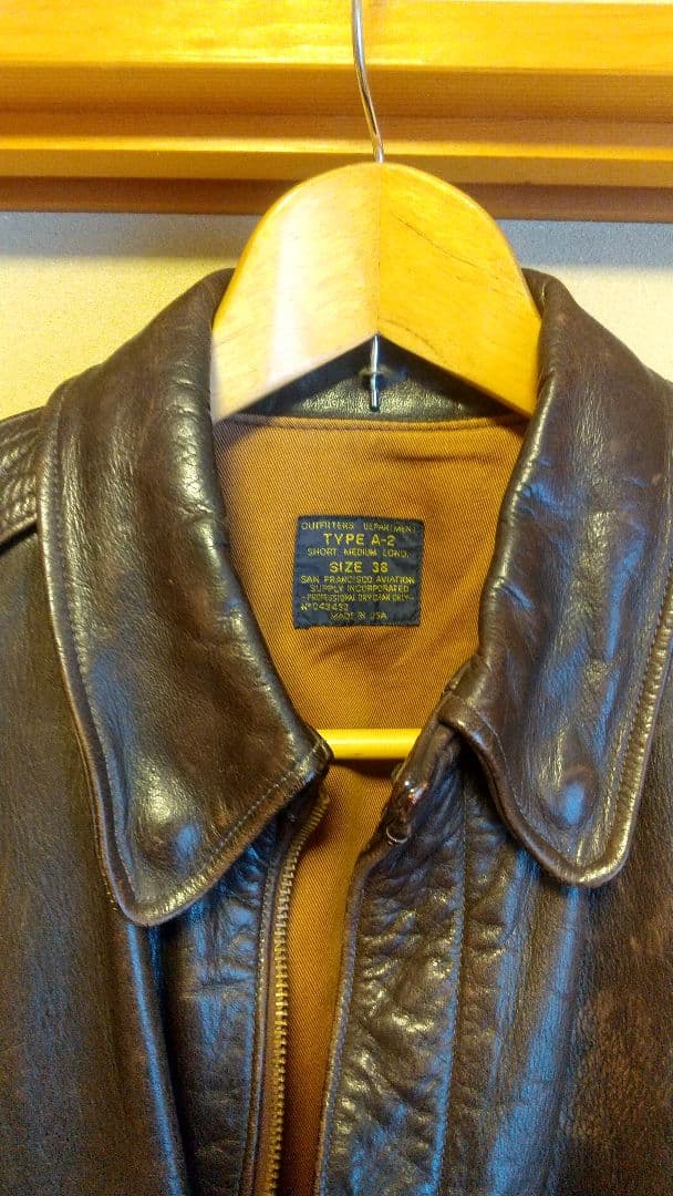 eです。 A2 ミリタリージャケット フライトジャケット 38