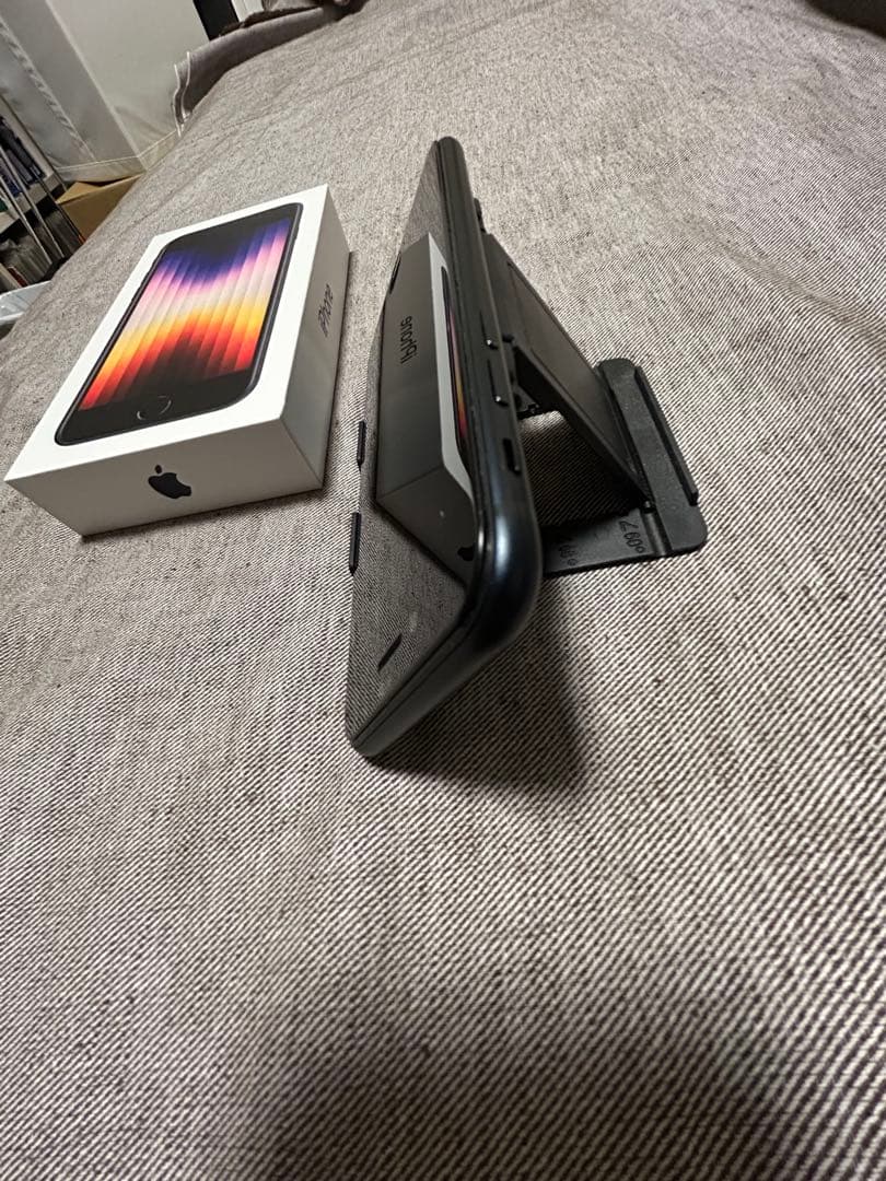 Apple iPhone SE (第3世代) ブラック 64GB SIMフリー