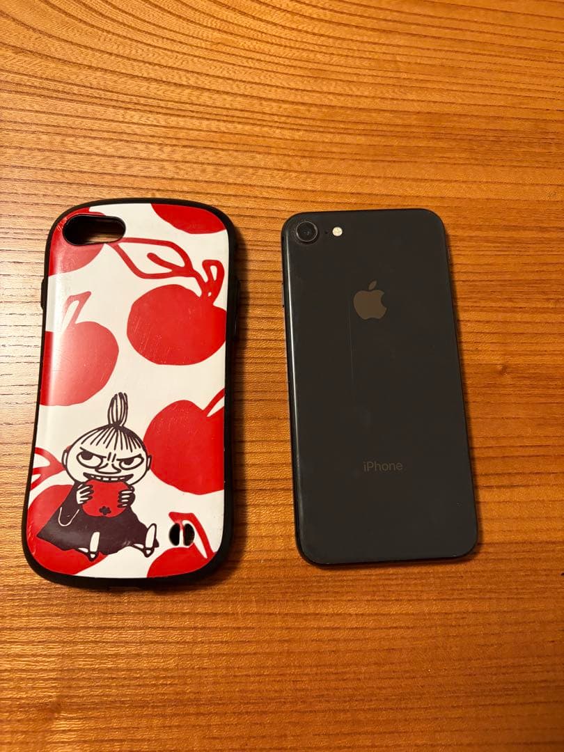 iPhone 8 64GB iFaceのカバー