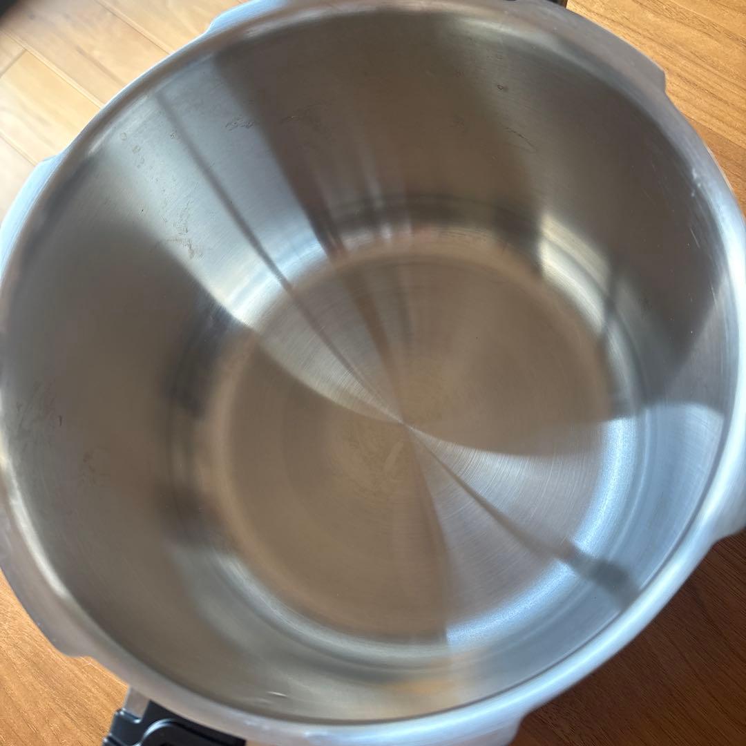 アサヒ軽金属工業5.5ℓゼロ活力なべ　圧力鍋　未使用に近い