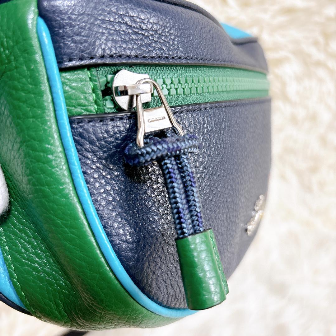 【極美品】コーチ COACH ボディバッグ ディズニーコラボ レザー