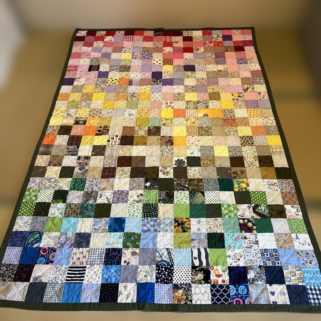 値下げ！手縫いパッチワーク　ベッドカバー(特大)　230×130㎝ おまけ付き