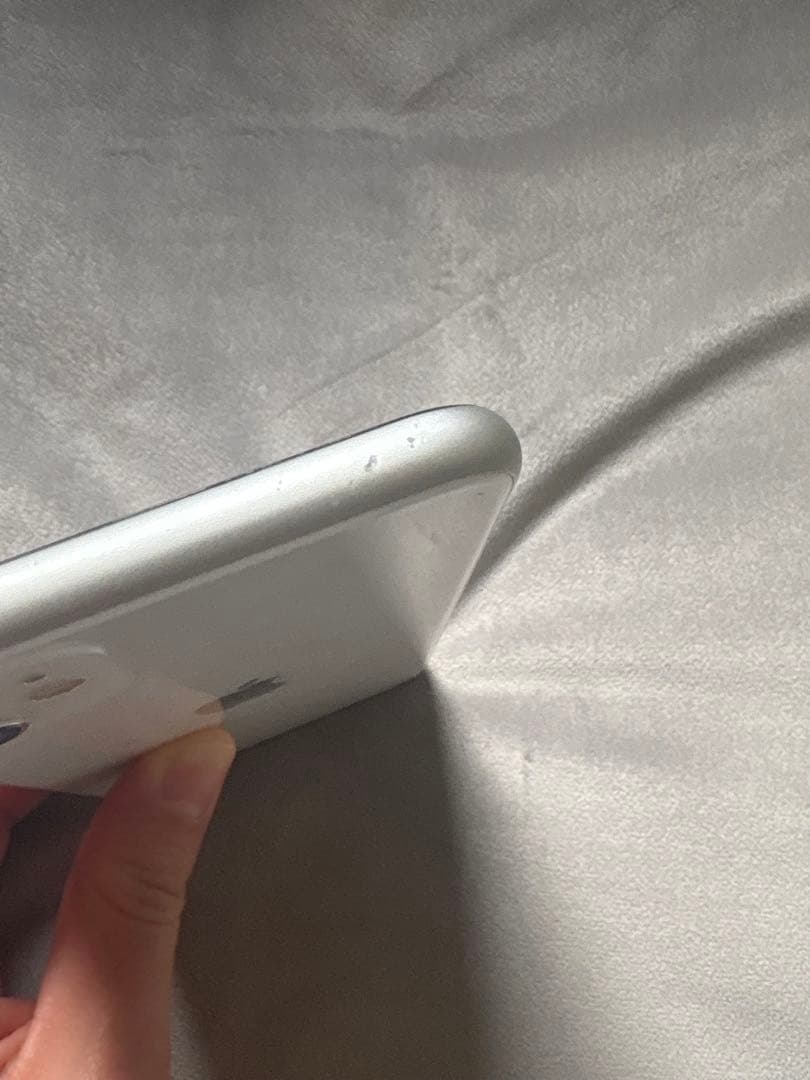 Apple iPhone 11ホワイト本体のみ