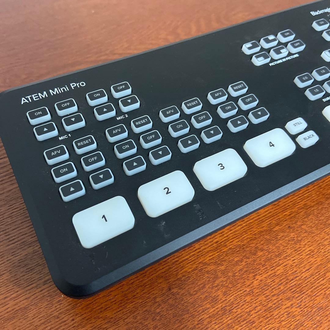 ATEM Mini Pro ビデオスイッチャー
