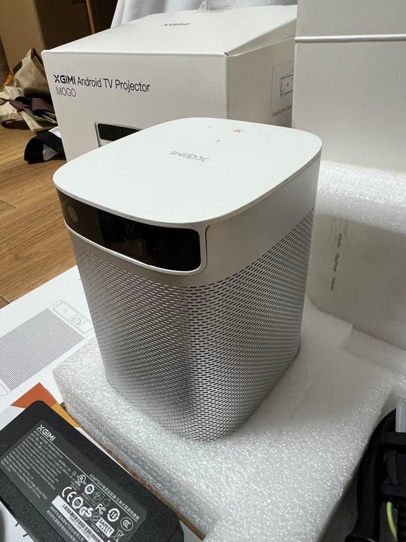 XGIMI MOGO Android TV プロジェクター