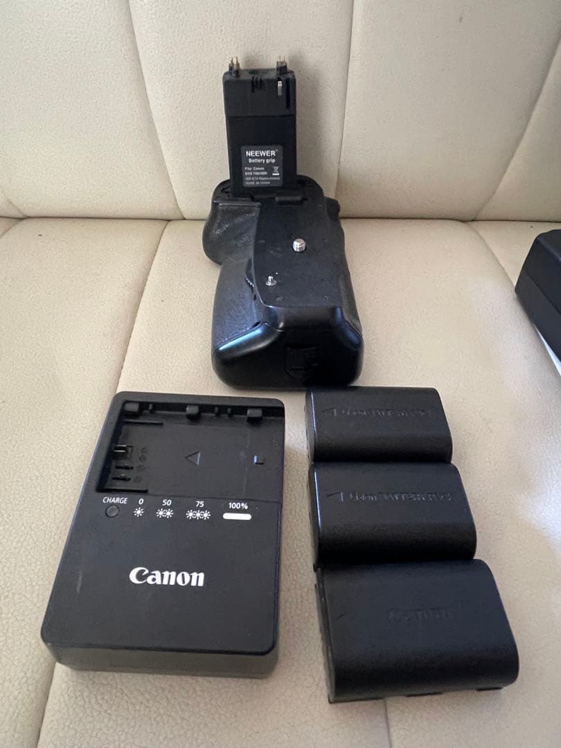 Canon EOS 80D デジタル一眼レフ 付属品多数