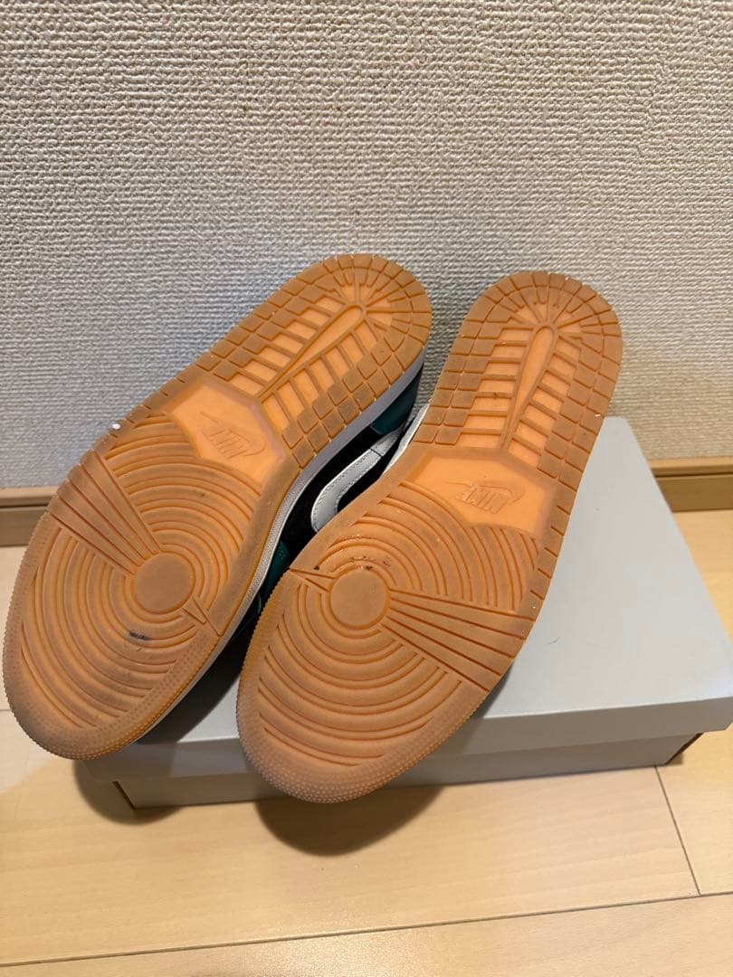 美品　エア ジョーダン 1 ロー SE AIR JORDAN 1 箱なし