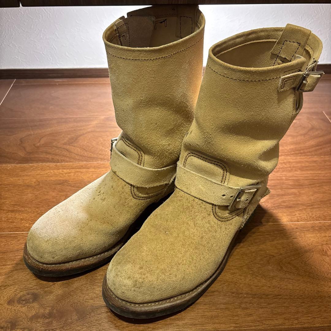 レッドウィング　ヌバック　ベージュ　エンジニアブーツ