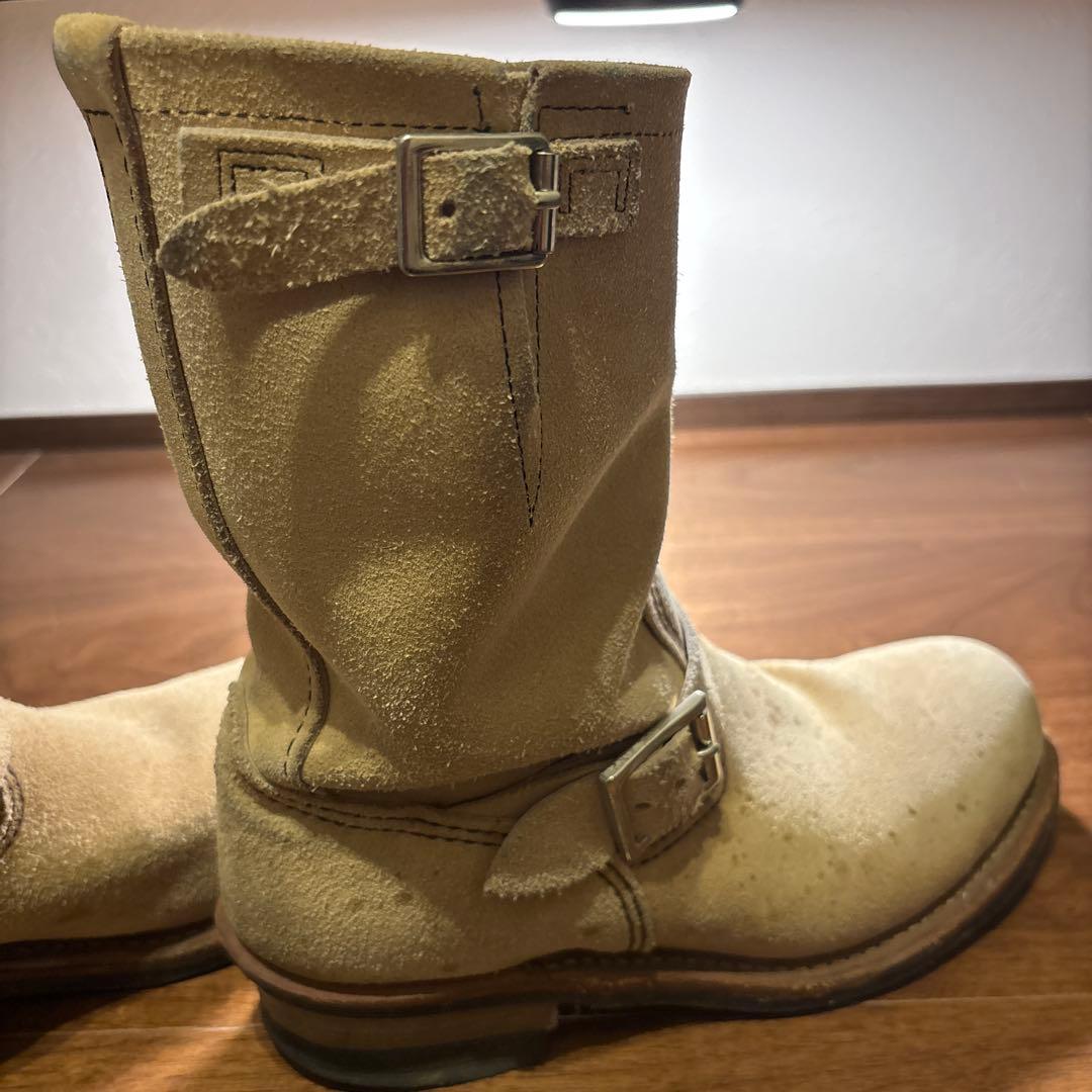 レッドウィング　ヌバック　ベージュ　エンジニアブーツ