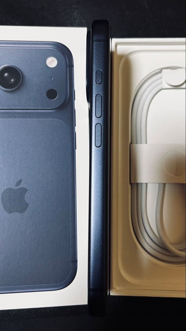 【新品同様】Apple iPhone17Pro 256GB ディープブルー