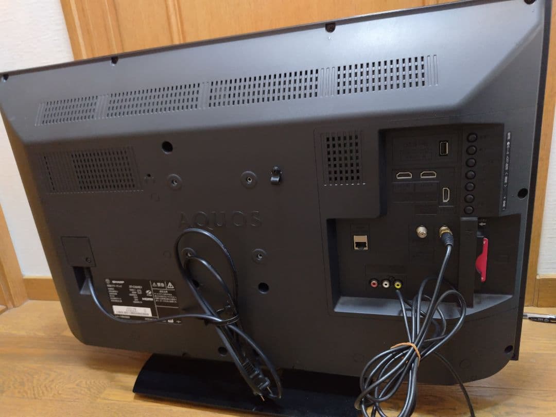 SHARP 32インチテレビ 2020年製