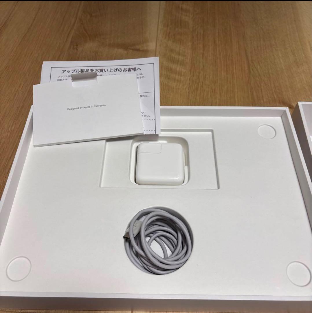 Apple M1（2020年） 13インチ MacBook Air 256GB