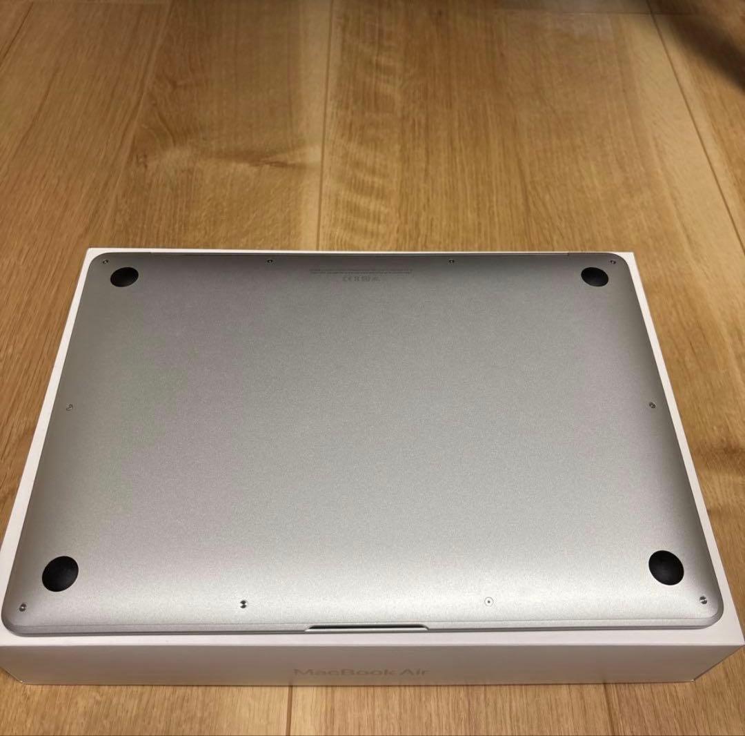 Apple M1（2020年） 13インチ MacBook Air 256GB