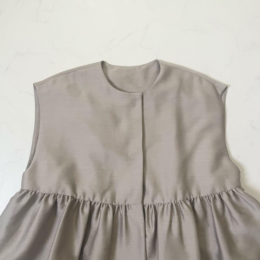 新品タグ付き　ビアズリー　ペプラムギャザージレ