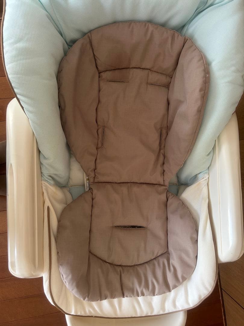 combi コンビ 電動 ネムリラ オートスウィング ハイローベッド チェア