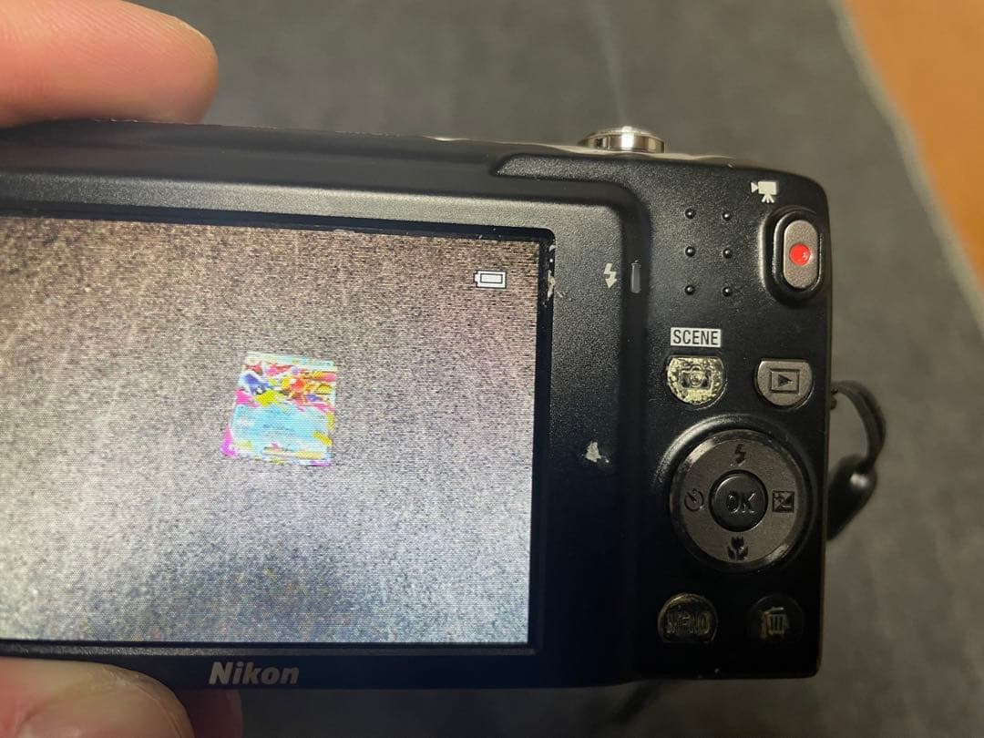 Nikon　COOLPIX S3100　デジタルカメラ