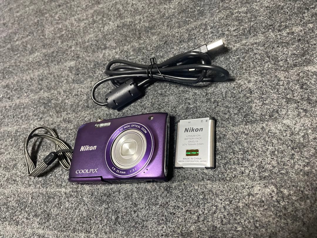 Nikon　COOLPIX S3100　デジタルカメラ