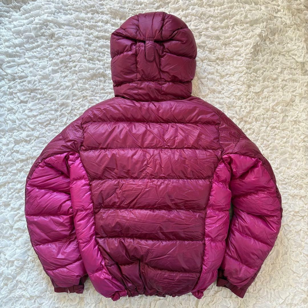 廃盤カラーパープル　mont-bell アルパインダウンパーカー