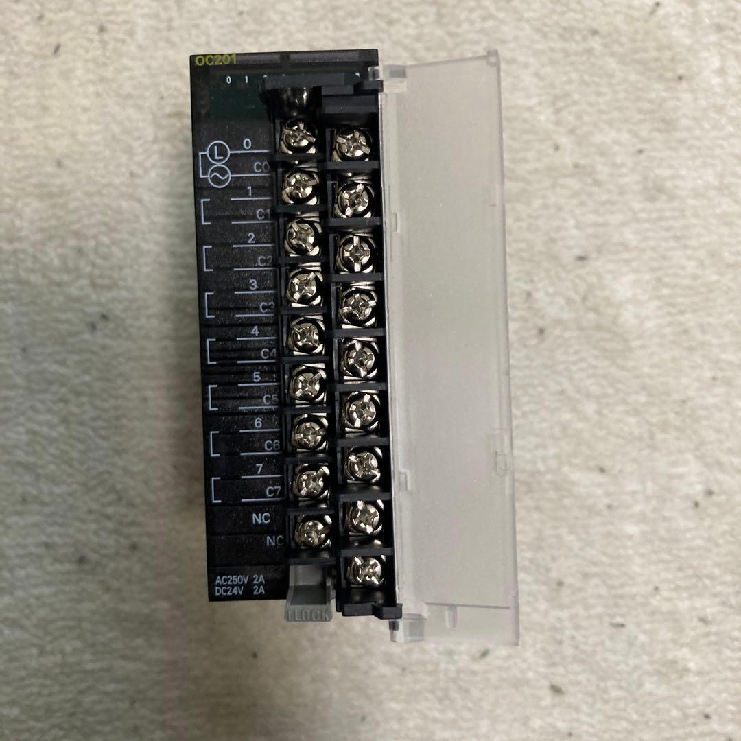 CJ1W-OC201 リレー独立接点出力ユニット 出力8点 (OMRON)