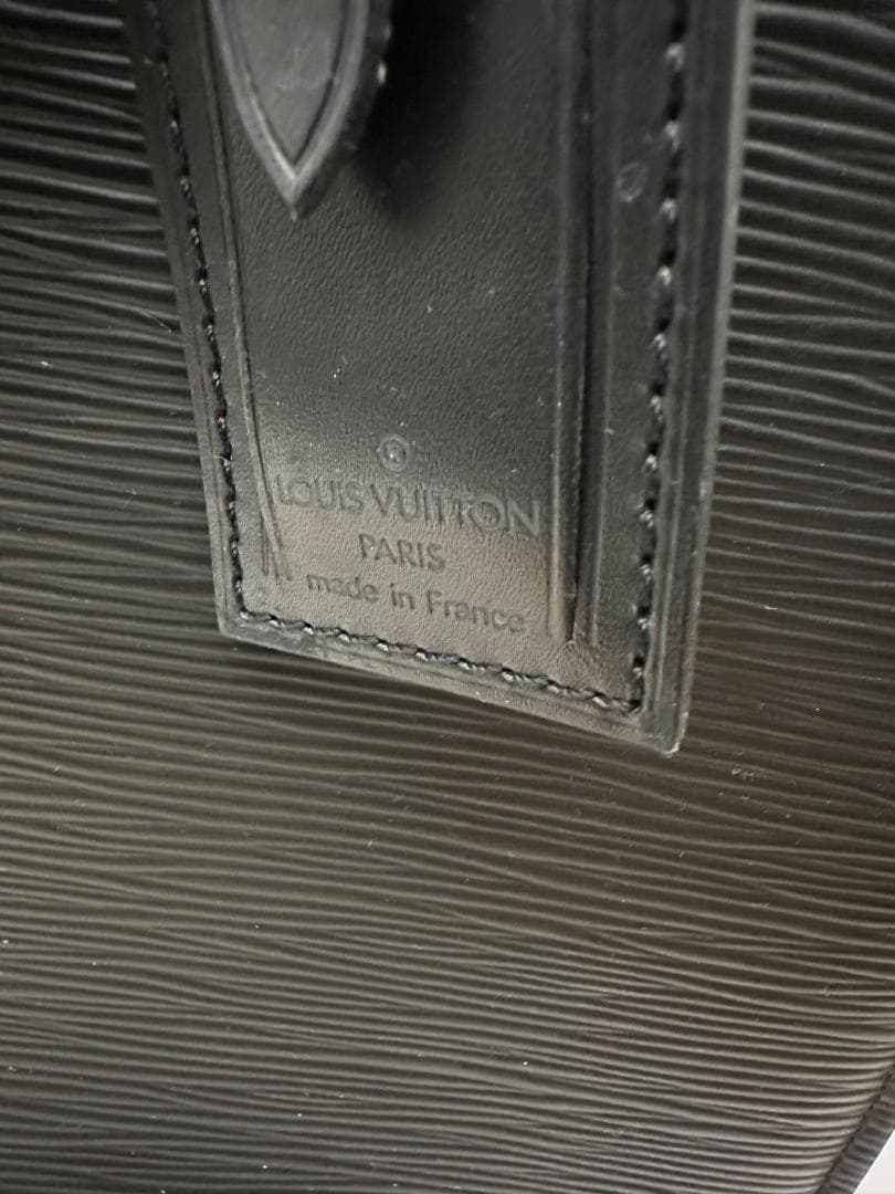 LOUIS VUITTON ✨　ルイヴィトン　エピ