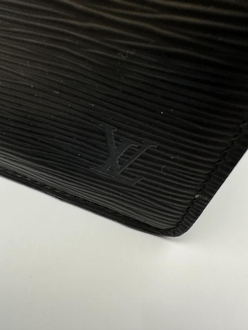 LOUIS VUITTON ✨　ルイヴィトン　エピ