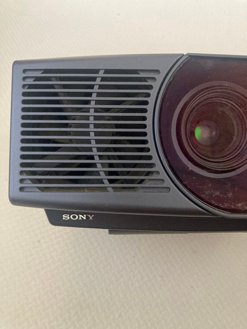 SONY LCDビデオプロジェクター\"Cineza\"『VPL-HS10』