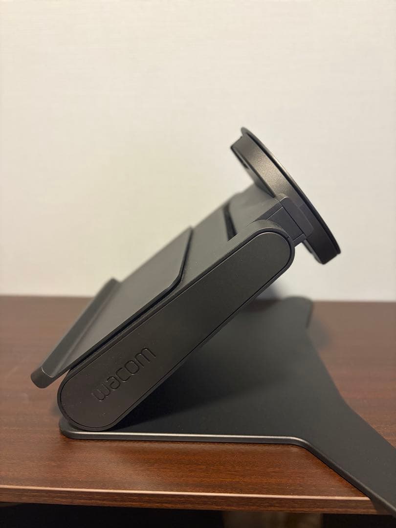 液タブ・ペンタブ Wacom Cintiq Pro 22 Stand