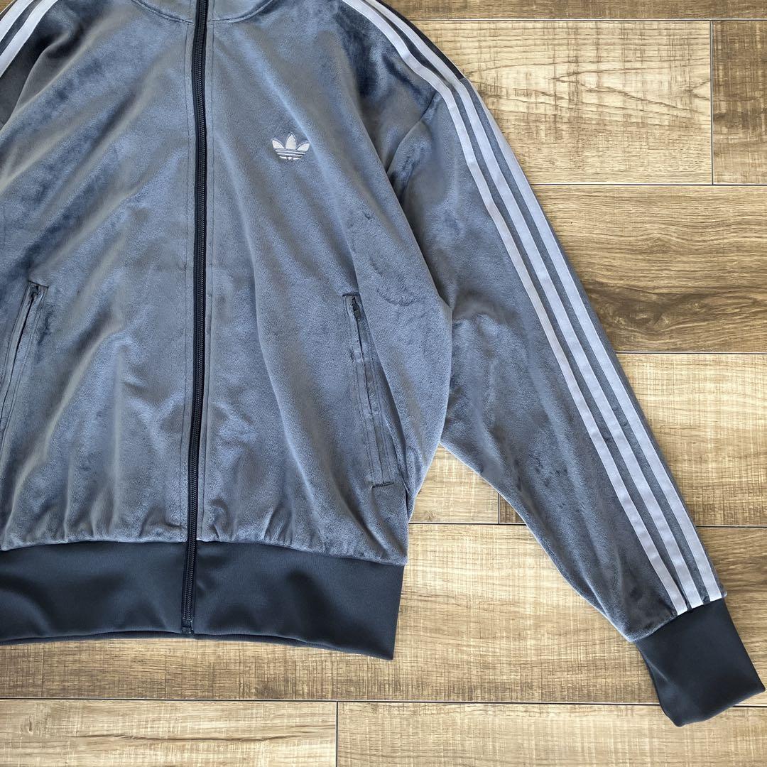 【人気モデル】adidas ベロア トラックジャケット グレー トレフォイル