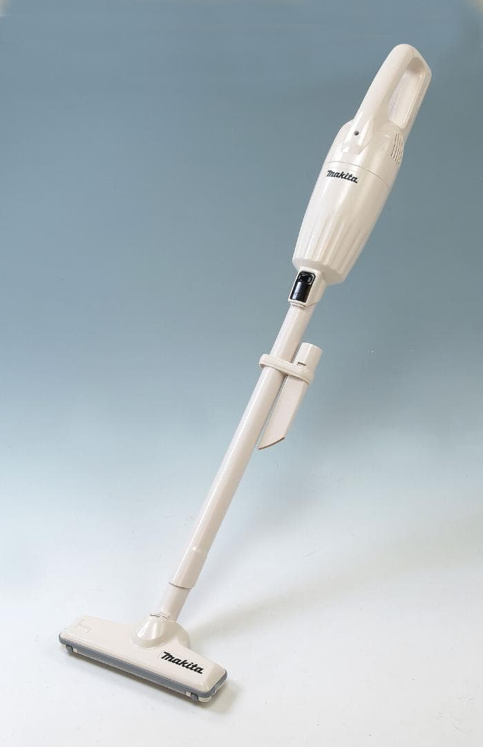 日本製 マキタ NEWコードレスクリーナー　レッド