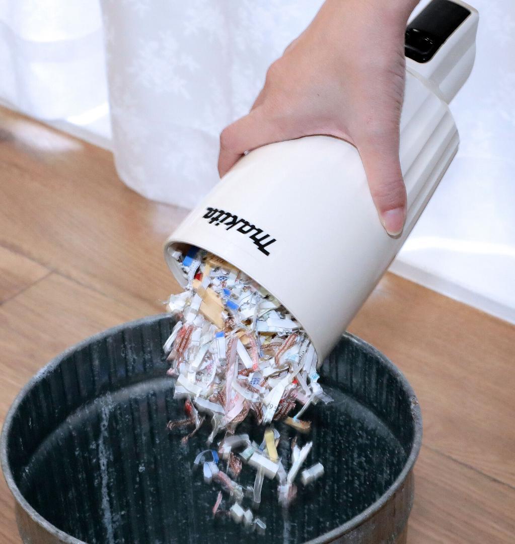 日本製 マキタ NEWコードレスクリーナー　レッド