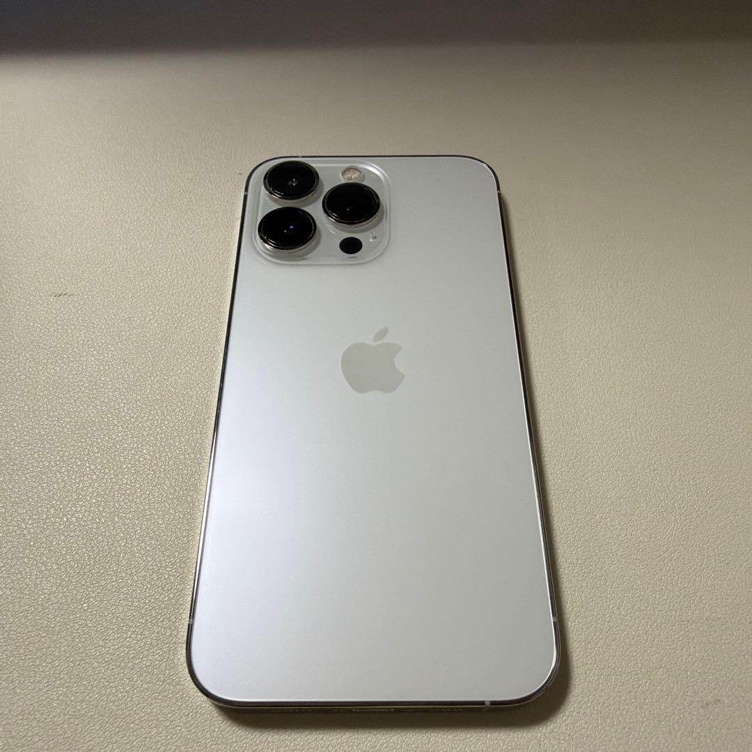 カ*ン様 Apple iPhone 13 Pro シルバー　256gb