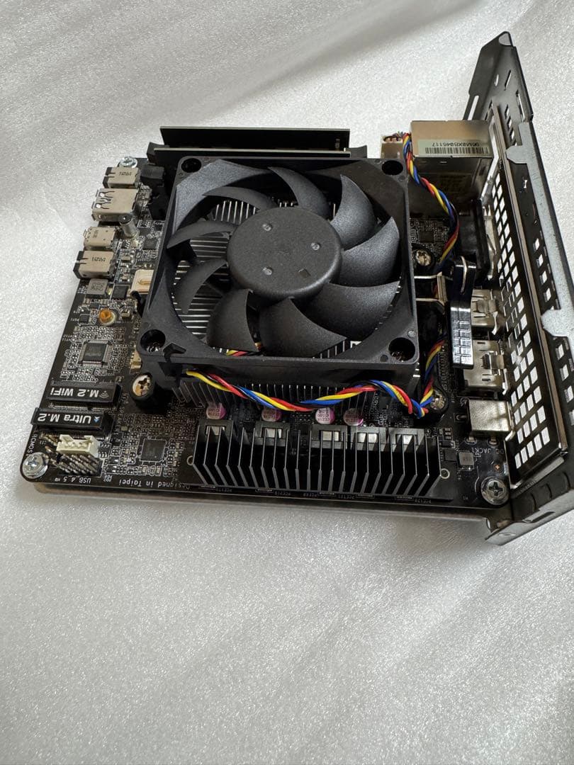 ベアボーン・キット ASRock DeskMini A300 Athlon 200GE AM4