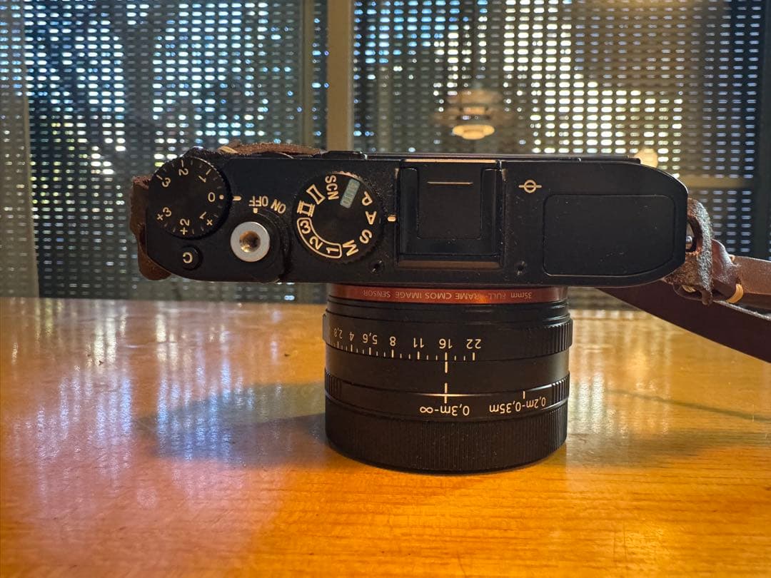 デジタルカメラ Sony DSC-RX1