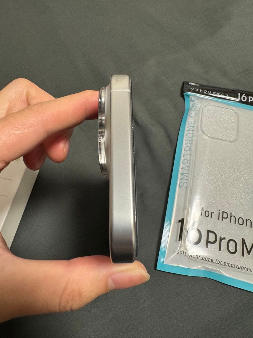 【美品】 Iphone 16 Pro Max 512GB ホワイトナチュラル