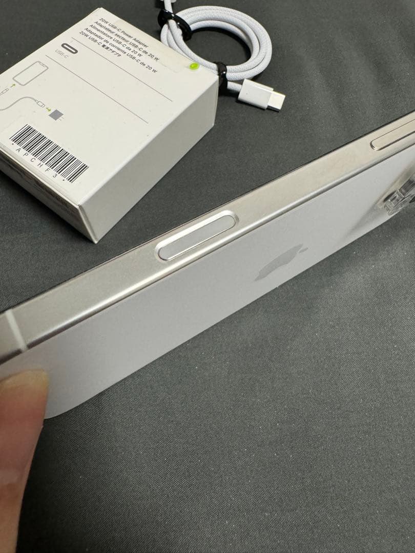 【美品】 Iphone 16 Pro Max 512GB ホワイトナチュラル