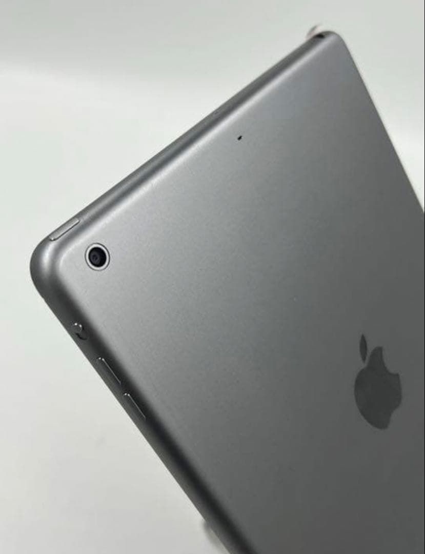 iPad Air 9.7インチ 64gb .