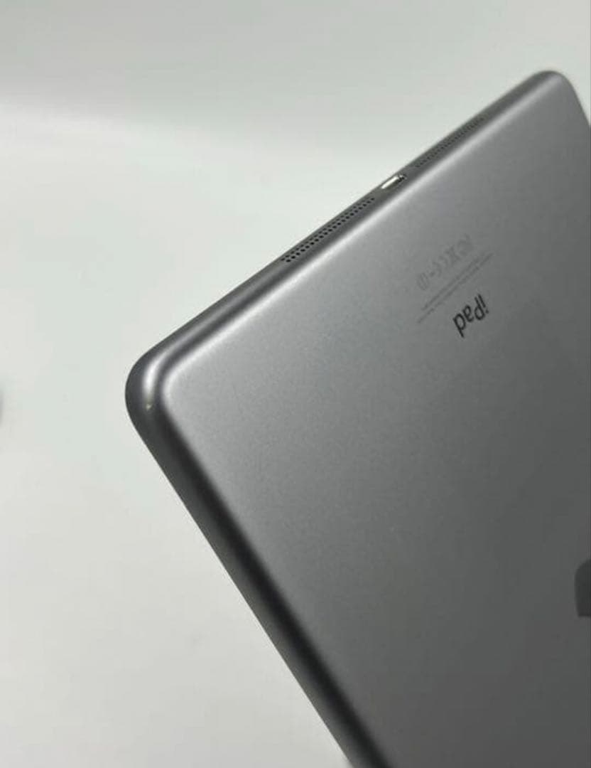 iPad Air 9.7インチ 64gb .