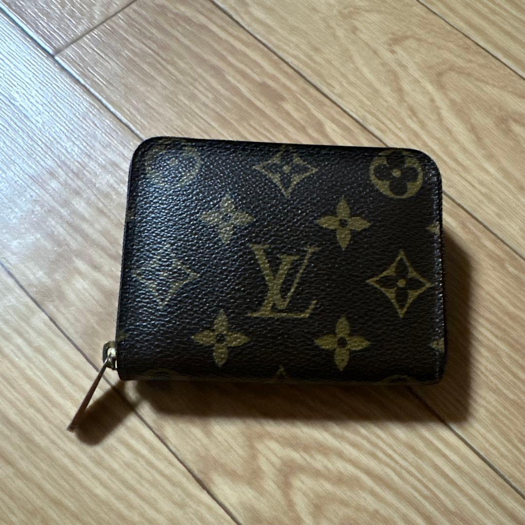 LOUIS VUITTONジッピー　パース 小銭入れコンパクトウォレット