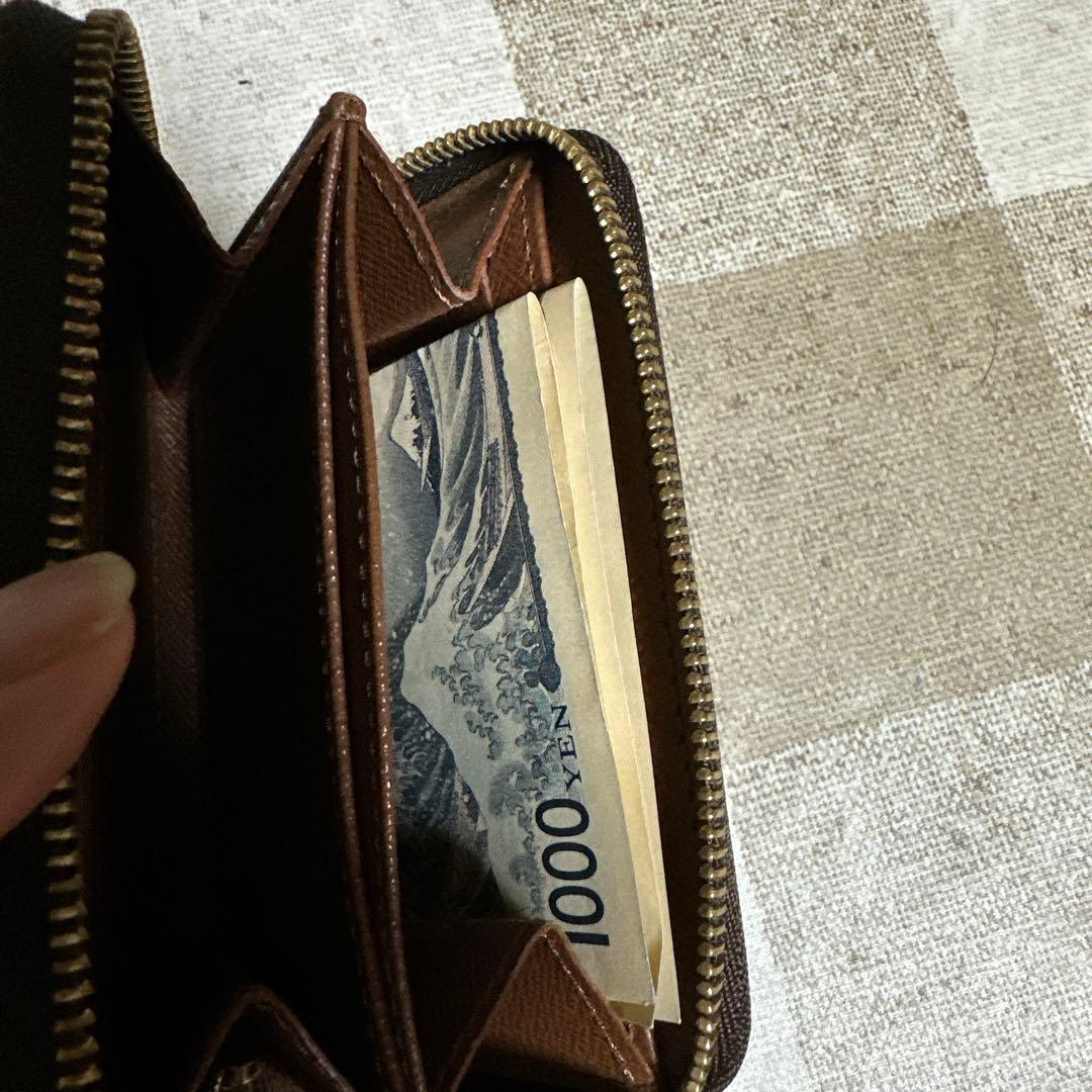 LOUIS VUITTONジッピー　パース 小銭入れコンパクトウォレット